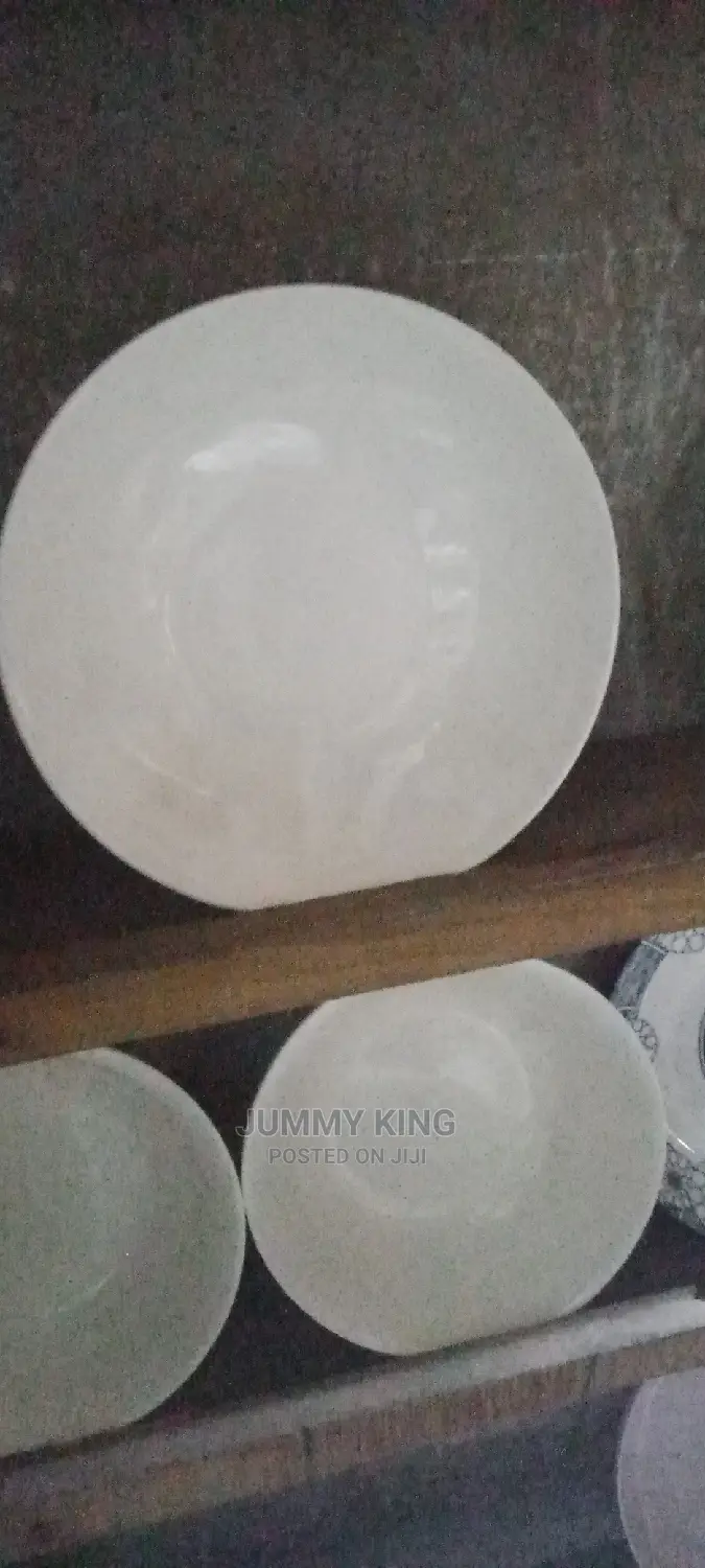 12 Pieces Ceramic Curved and Flat Plates