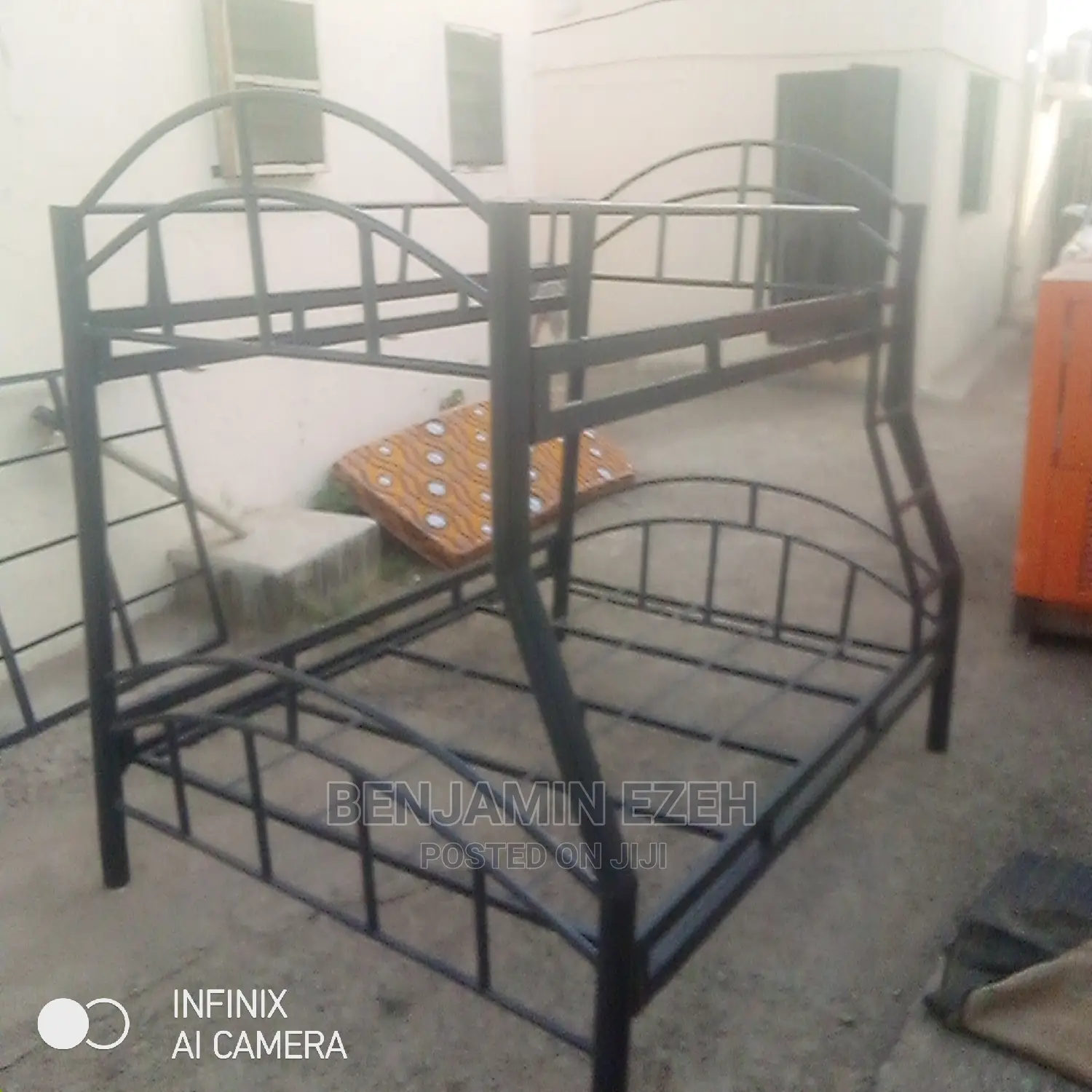Metal Bed's