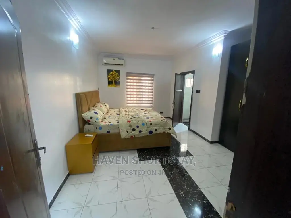 3-Bedroom Luxury Flat for Shortlet Inside Magodo Shangisha