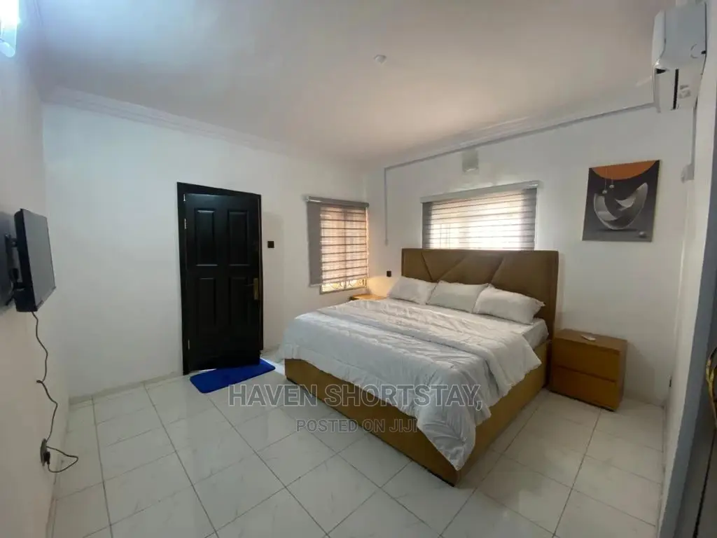 3-Bedroom Luxury Flat for Shortlet Inside Magodo Shangisha