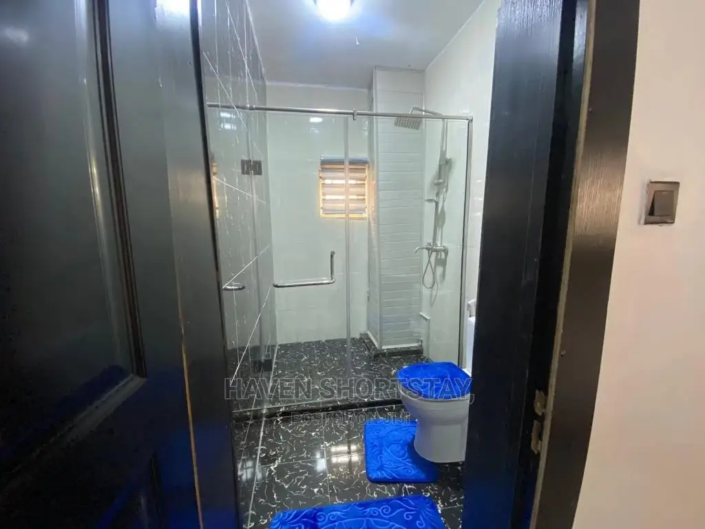 3-Bedroom Luxury Flat for Shortlet Inside Magodo Shangisha