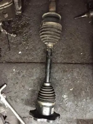 Front Driving Shaft for Cadillac Escaledi 2008 for Left and Right