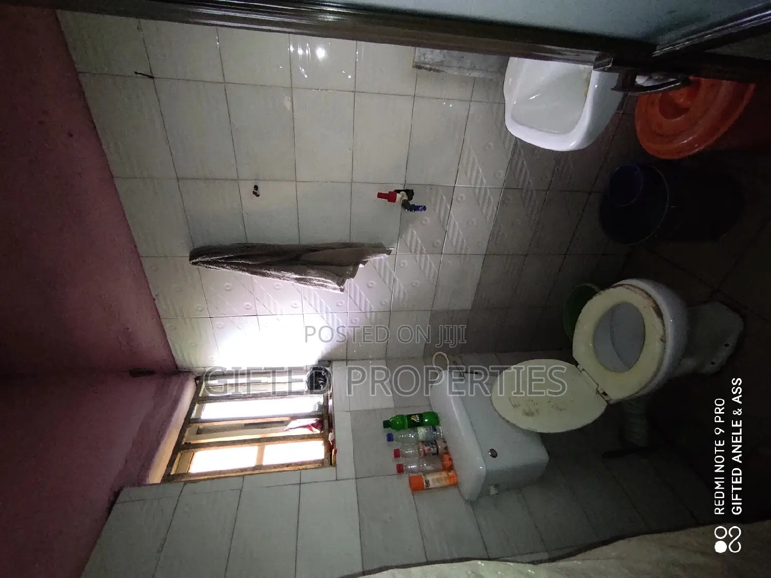 Spacious 20units of Self-Contained Hostel