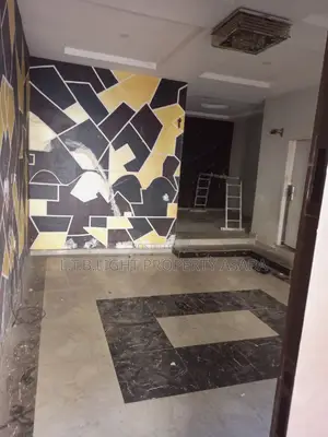 3bdrm Apartment in L.T.B Light, Oshimili South for rent