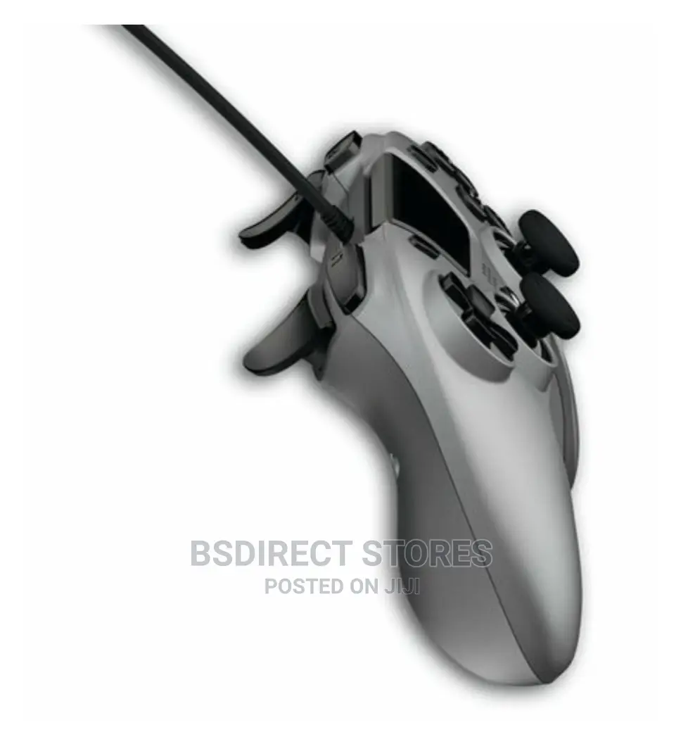 Gioteck VX4 Wired Titanium Controller on Playstation 4