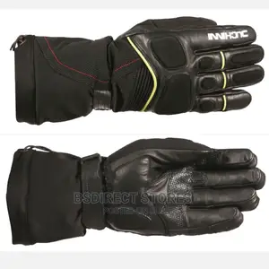 Duchinni Fairmont Black Leather Waterproof Motorbike Gloves.