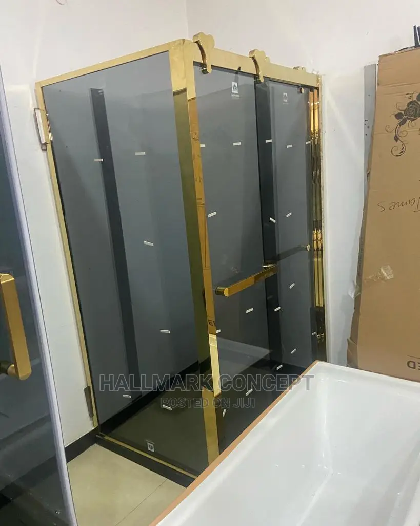 10mm Tempared Shower Cubicle
