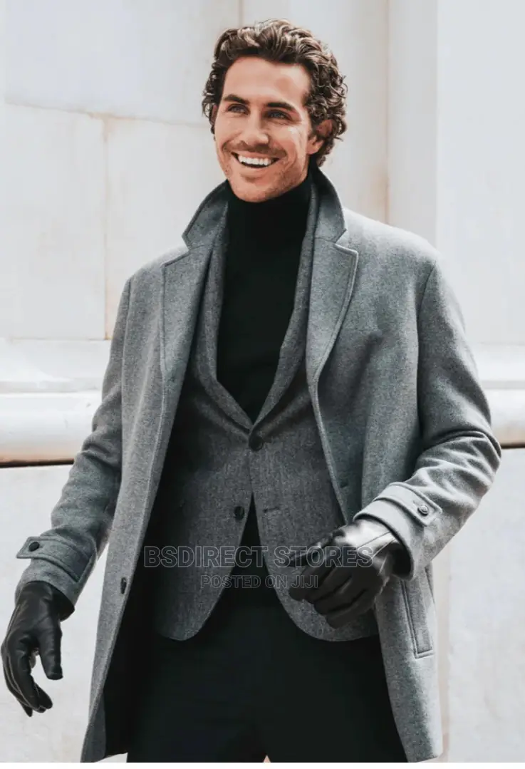 MARKS AND SPENCER Black Luxury Leather Gloves. Thermowarmth