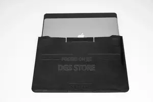 Switch Easy Stand Macbook Pro 14" for 2021 Leather Sleeve