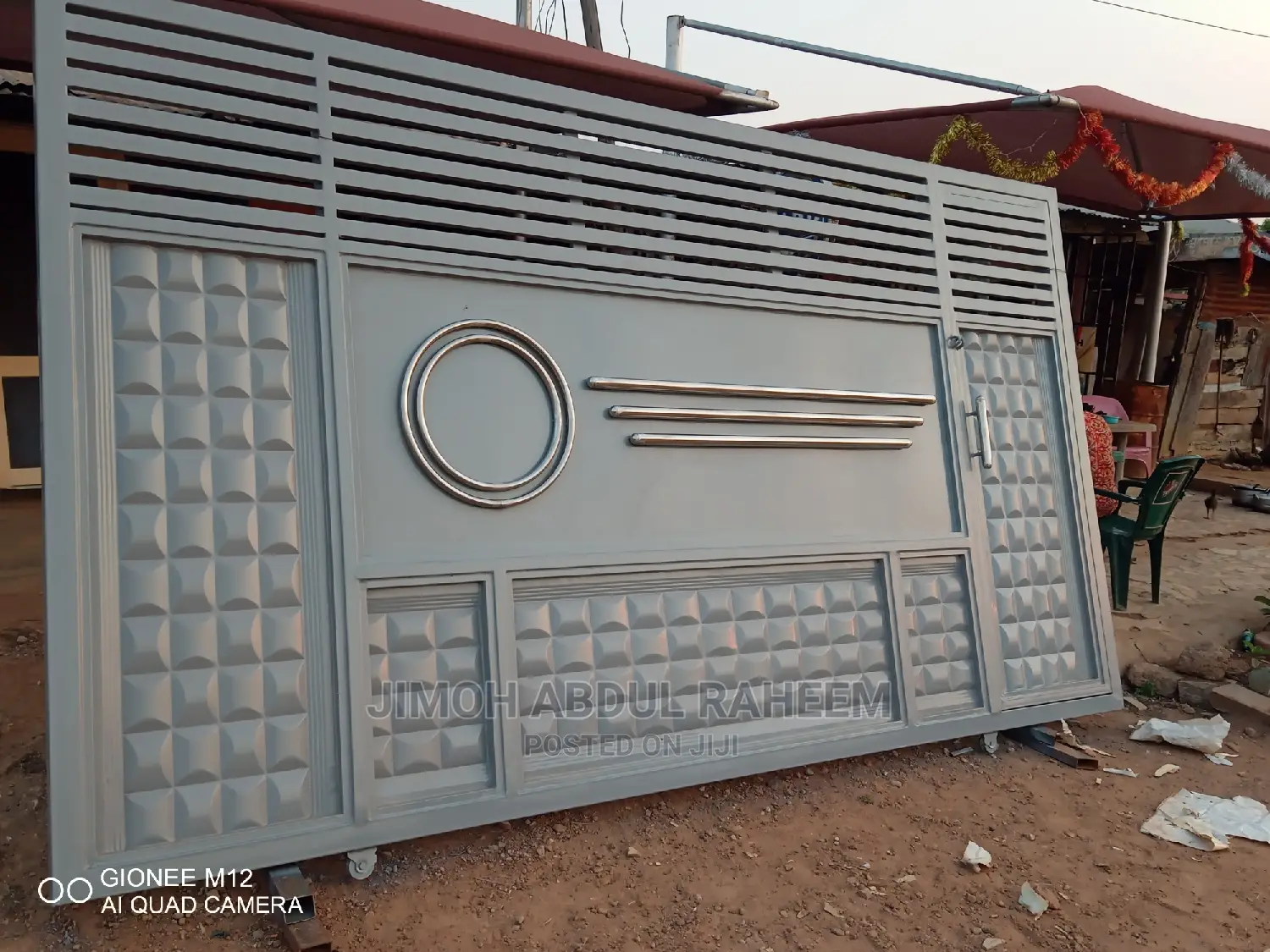 Circle Croam Design Sliding Gate