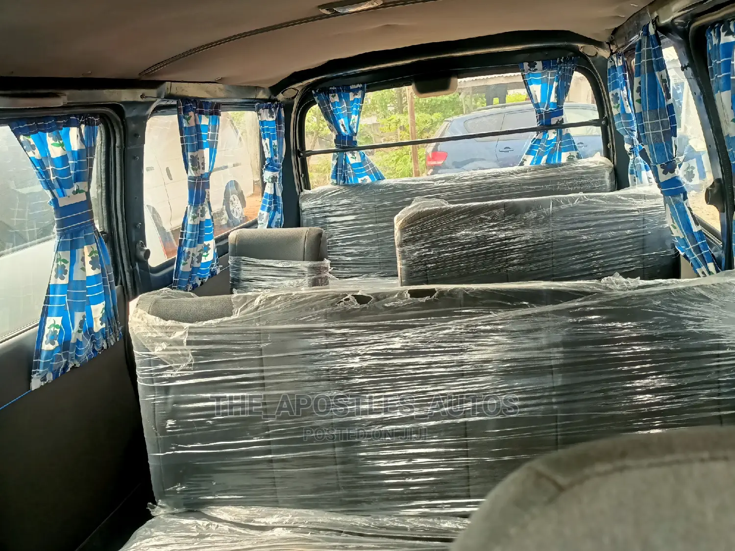 Toyota HiAce 2002 Blue