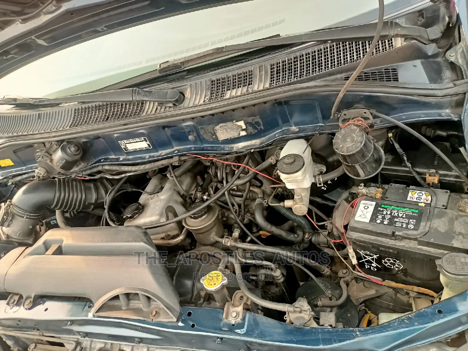 Toyota HiAce 2002 Blue