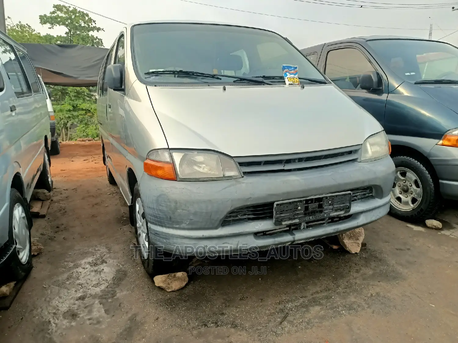 Toyota HiAce 2003 Silver