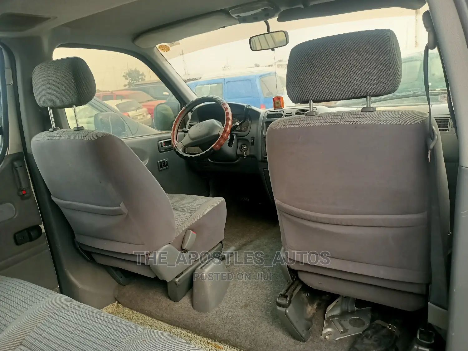 Toyota HiAce 2003 Silver