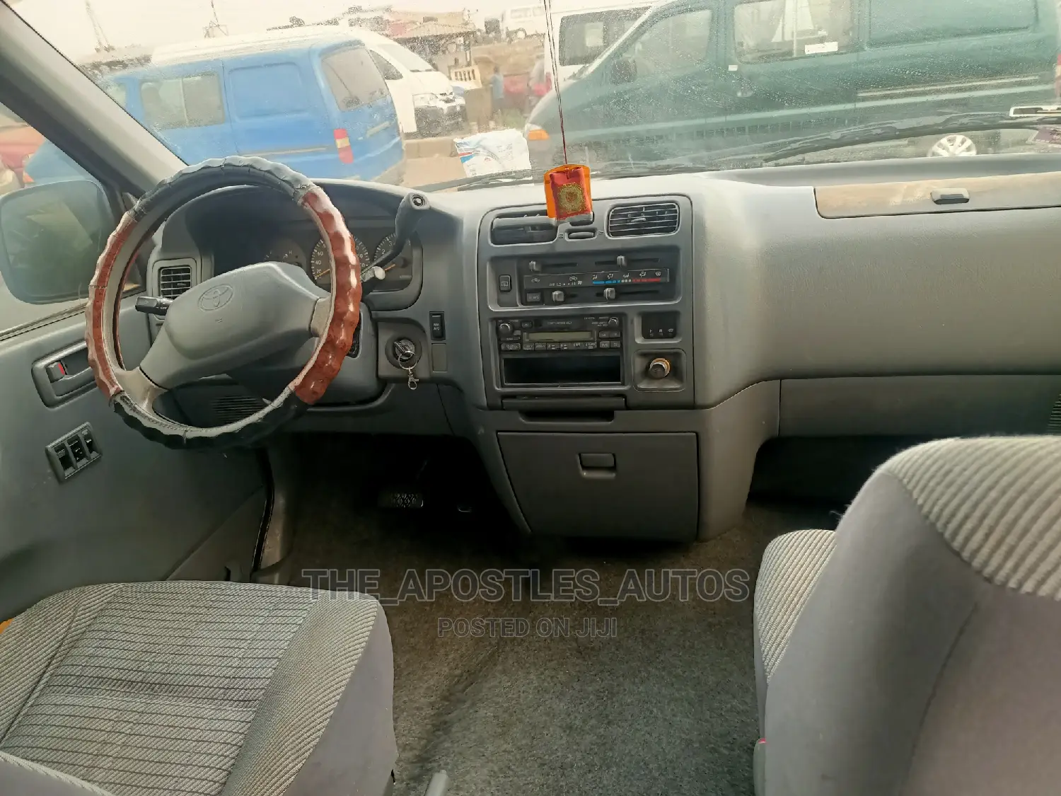 Toyota HiAce 2003 Silver