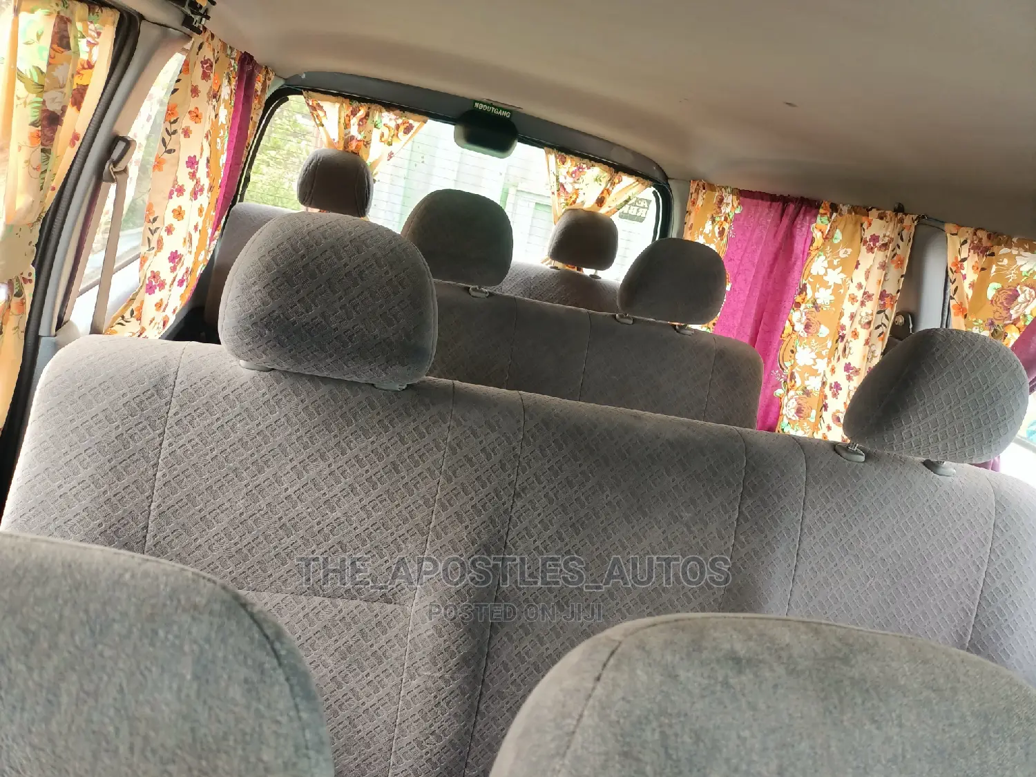 Toyota HiAce 2000 Grey