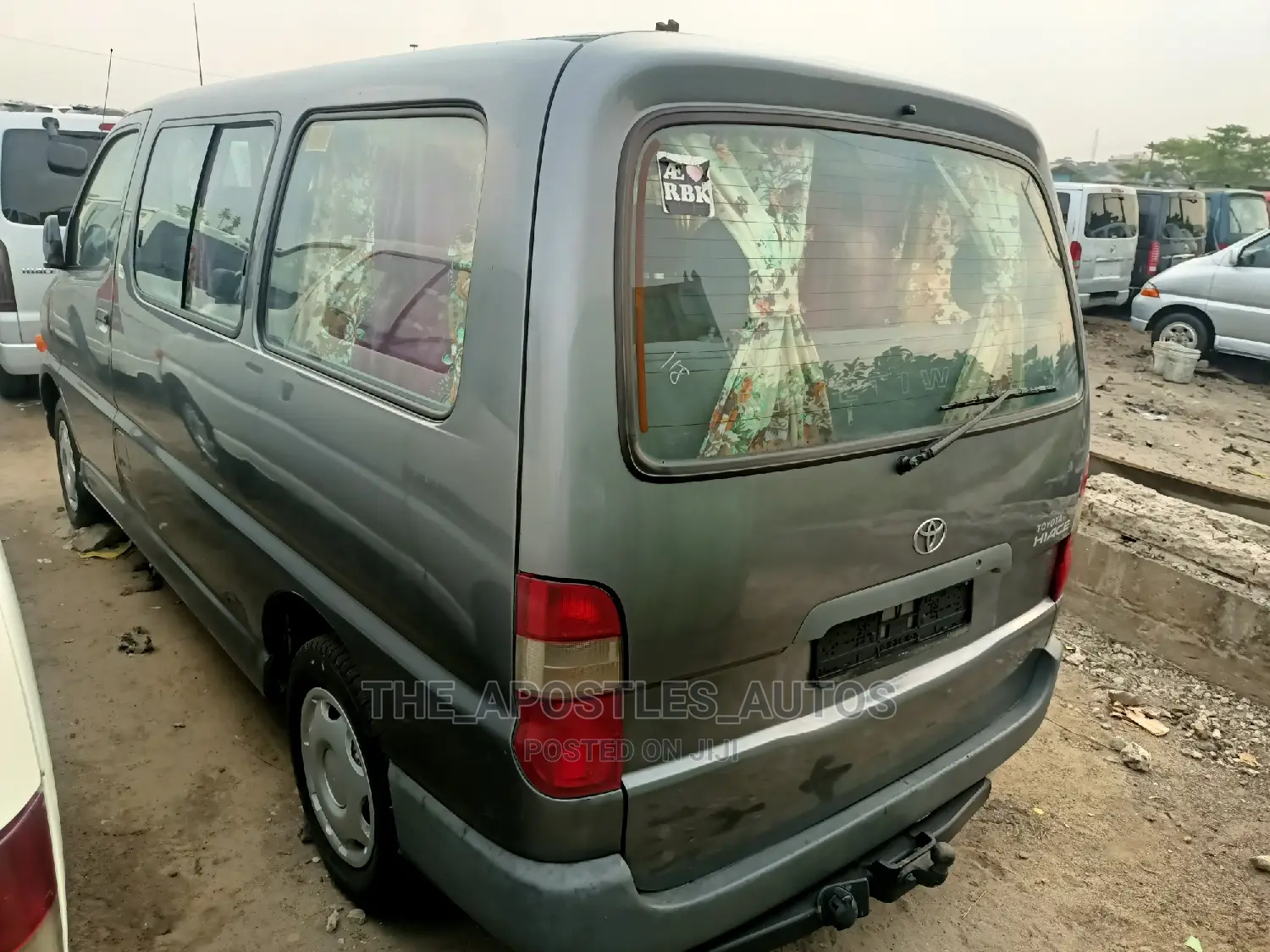 Toyota HiAce 2000 Grey