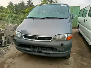 Toyota HiAce 2000 Grey