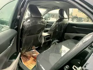 Toyota Camry LE (2.5L 4cyl 8A) 2019 Black