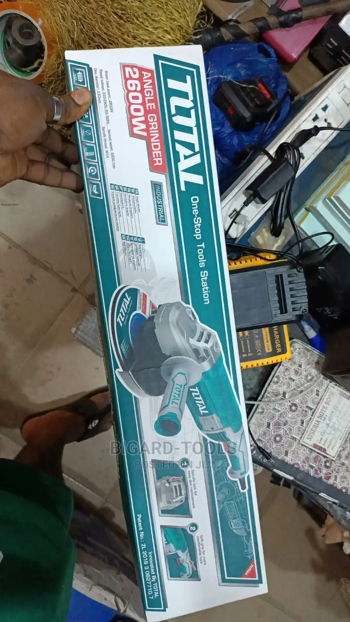 Angle Grinder (2600W)