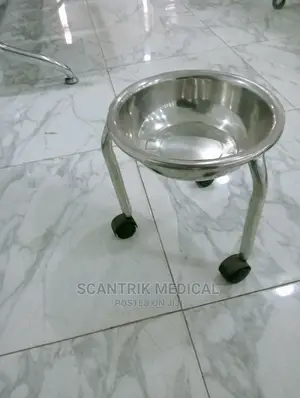 Portable Cleaning Kick Bucket