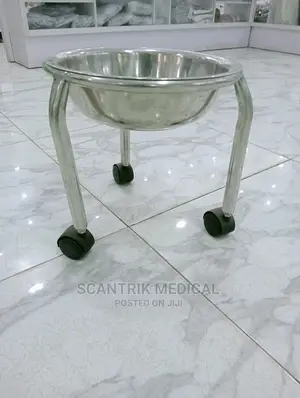 Kick Bucket With Casters