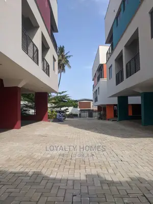 4bdrm Duplex in Okupe, Maryland for Sale
