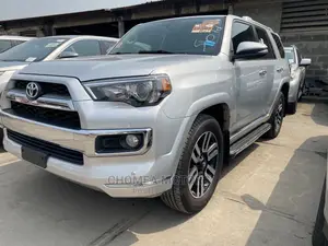 Toyota 4-Runner 2015 Silver