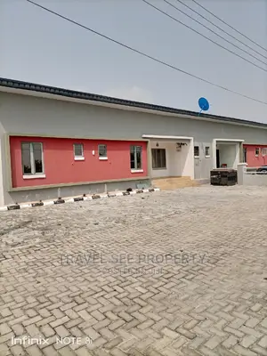 Furnished 3bdrm Bungalow in Peak Park Estate, Lakowe for sale