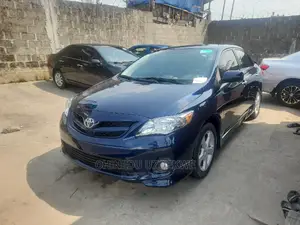 Toyota Corolla 2012 Blue