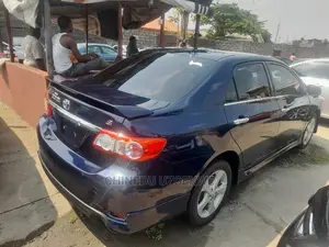 Toyota Corolla 2012 Blue