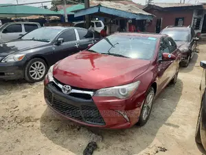 Toyota Camry 2016 Red