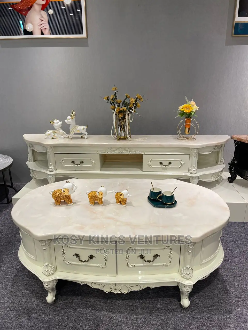 Luxurious Royal Marble Top TV Stand With Centre Table
