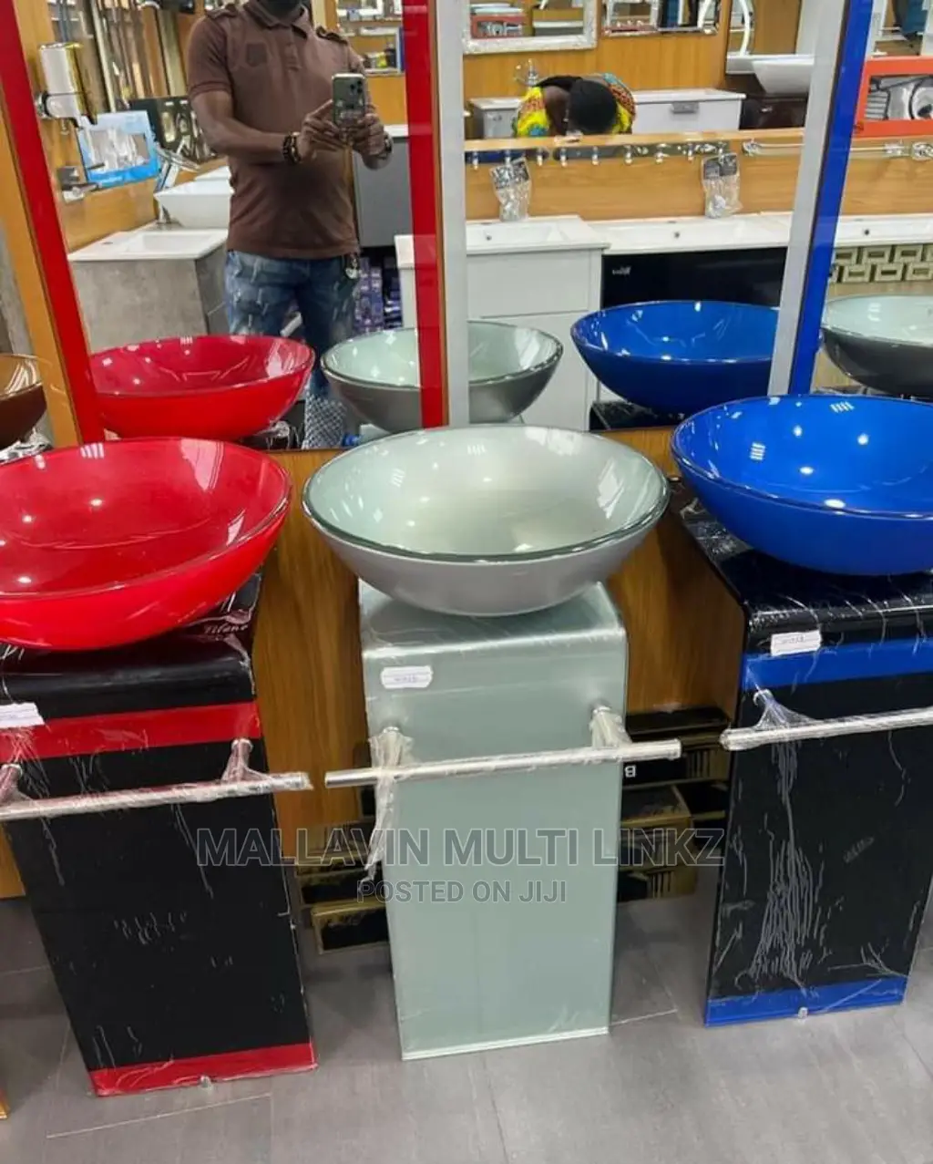 Glass Dinning Basins With Mirrors