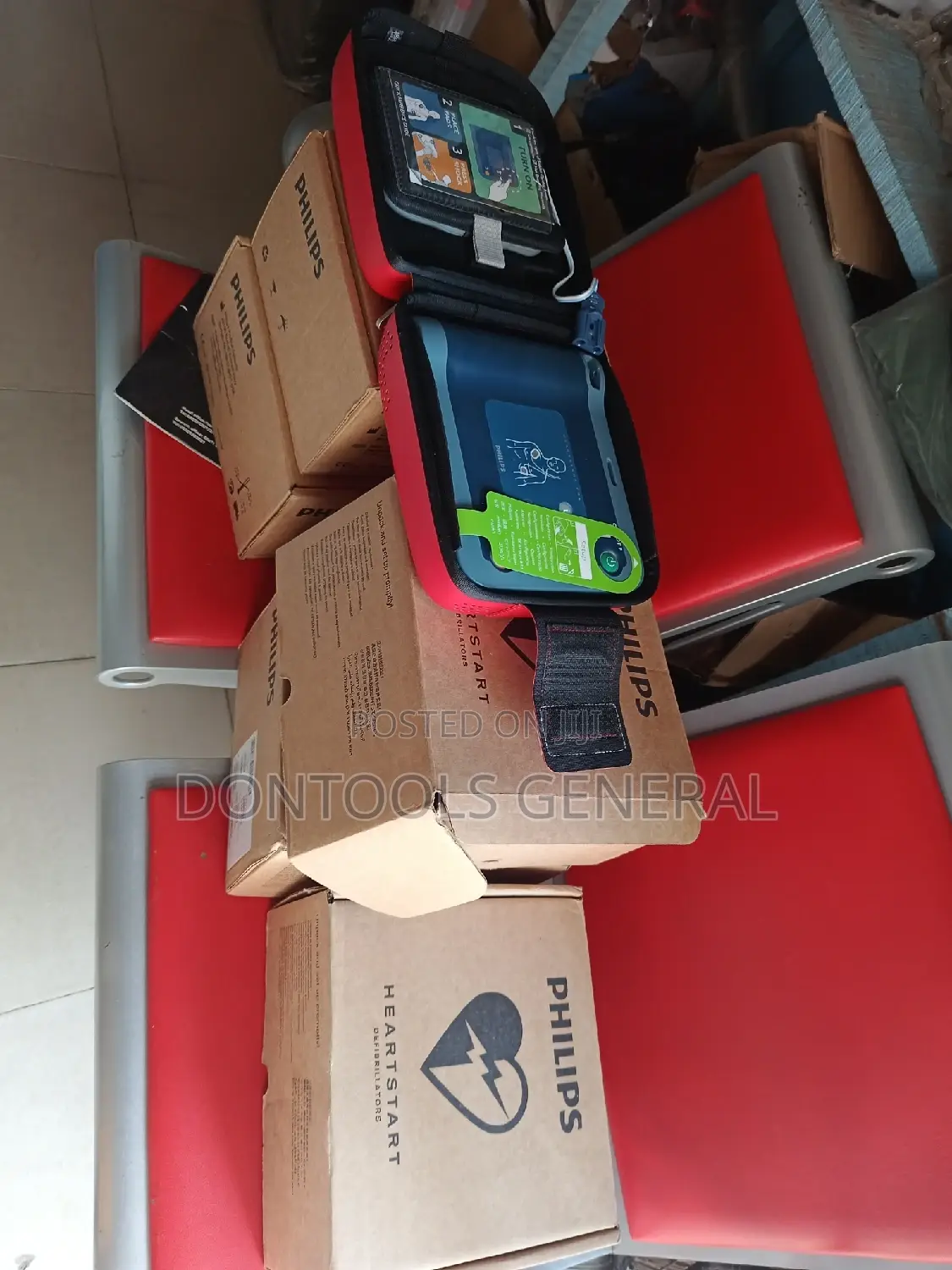 Philips First Aid and Defibrillator for Cardiovascular