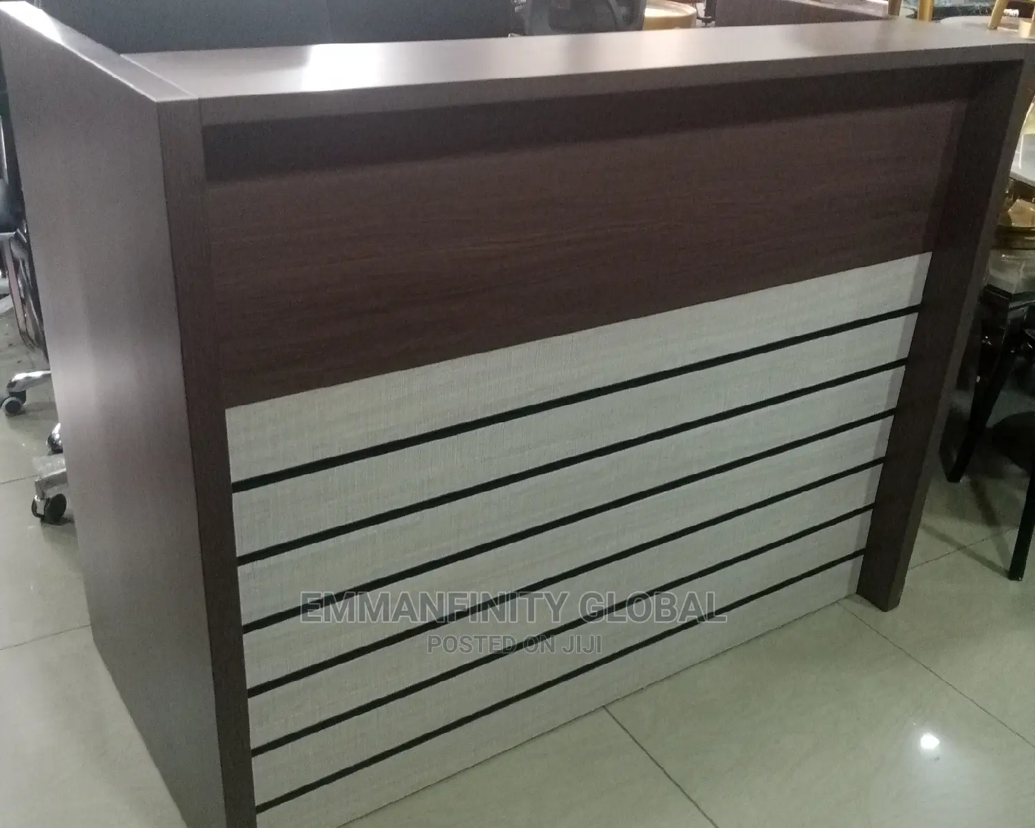 Receptionist Table