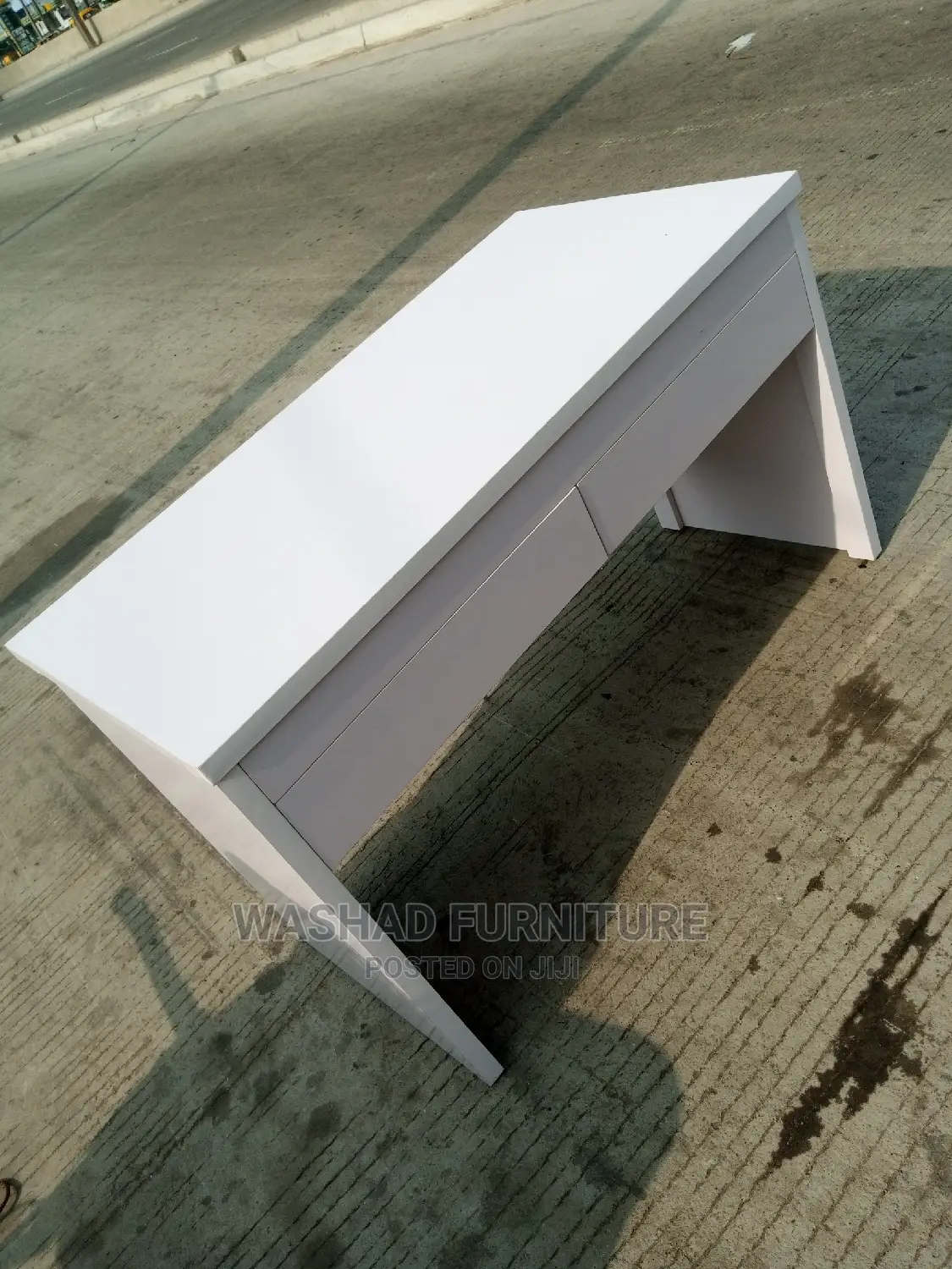 Well Designed White Office Table