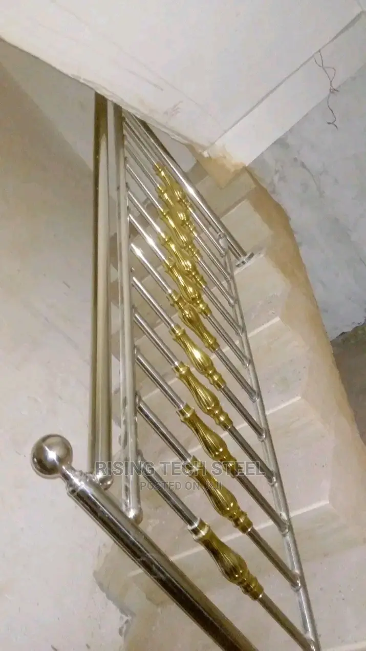 Stainless Handrail Staircase With Gold Cumbi 304