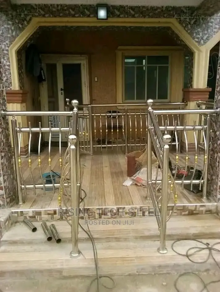 Stainless Handrail Design