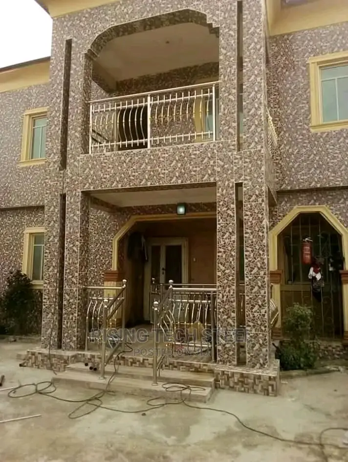 Stainless Handrail Design