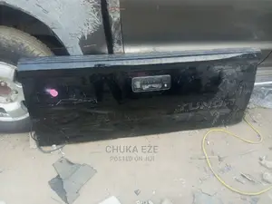 Toyota Tundra 2015 Boot Door With Camera