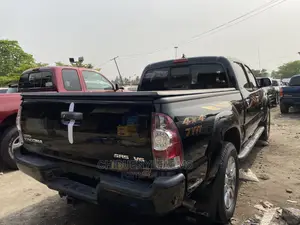Toyota Tacoma 2014 Black