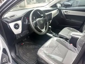 Toyota Corolla LE 4dr Sedan (1.8L 4cyl CVT) 2017 Gray