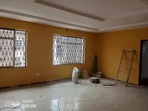 3bedroom Upstairs Office Space