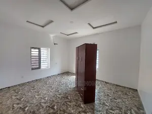 2bdrm Apartment in Chevron Second Toll, Lekki for rent
