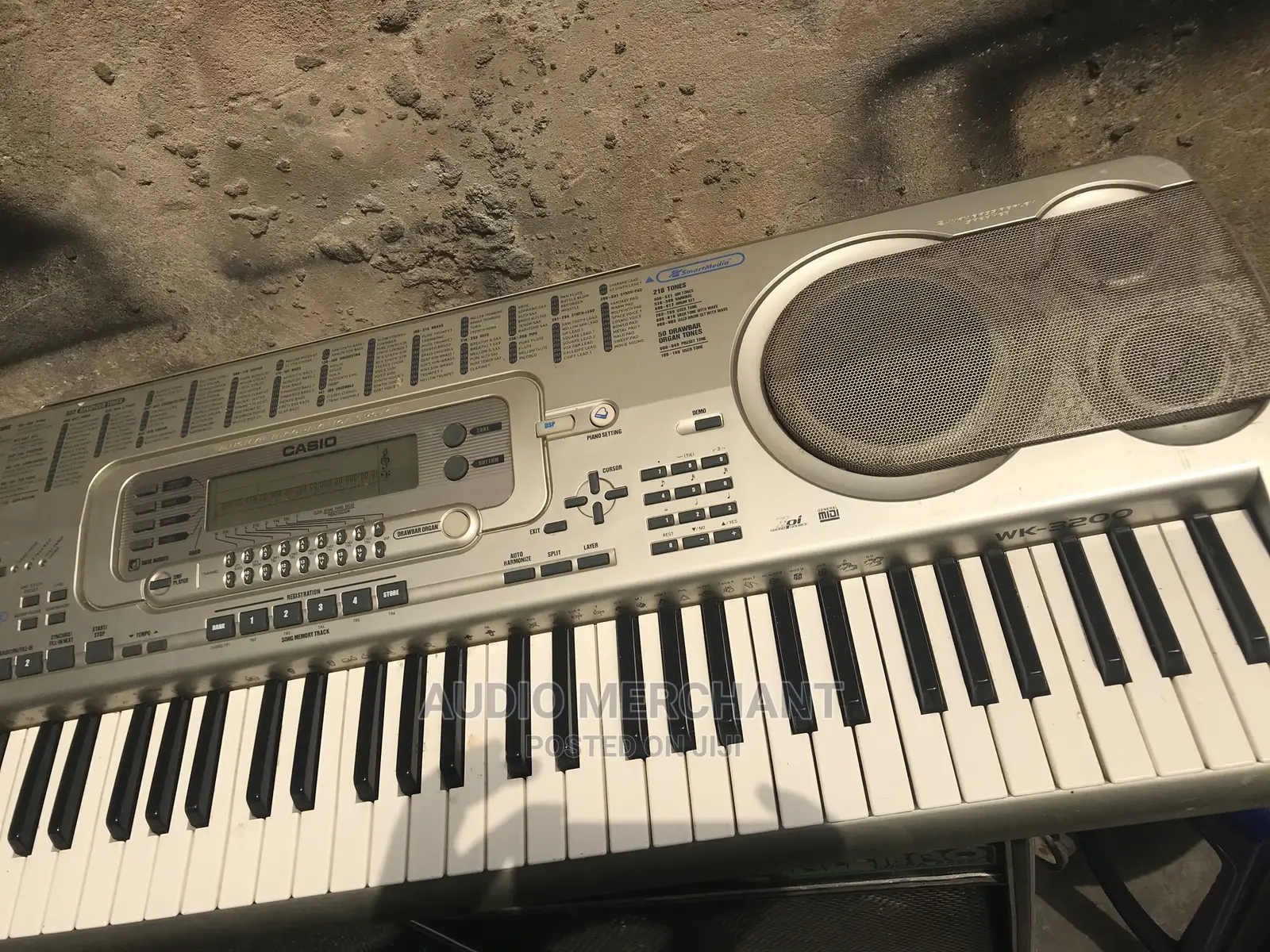 Casio WK 3200 Keyboard