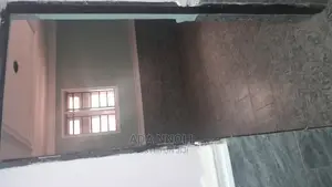 3bdrm Block of Flats in Lugbe District for rent