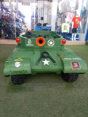 Neatly Used Thunder Tank