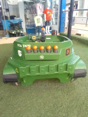Neatly Used Thunder Tank