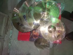 Complete B8 Sabain Cymbal